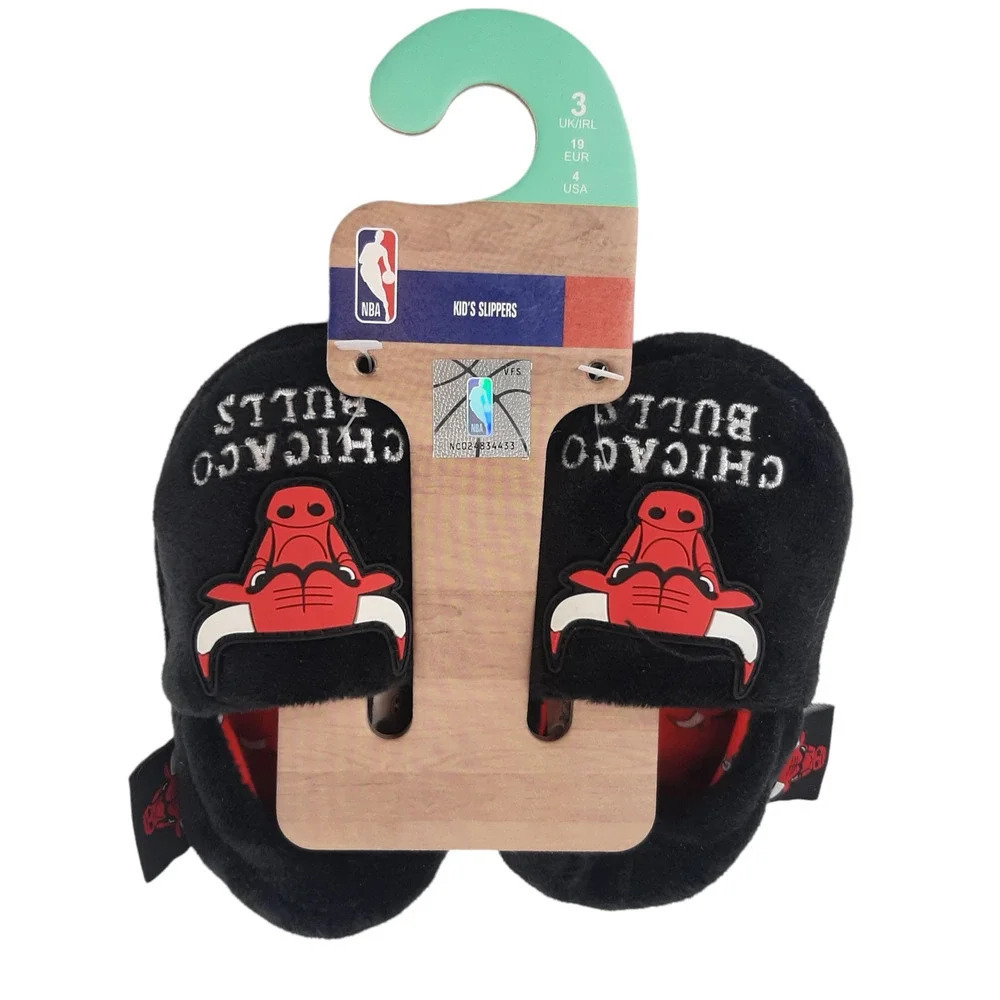NBA Chicago Bulls Plush Slippers Size 3T